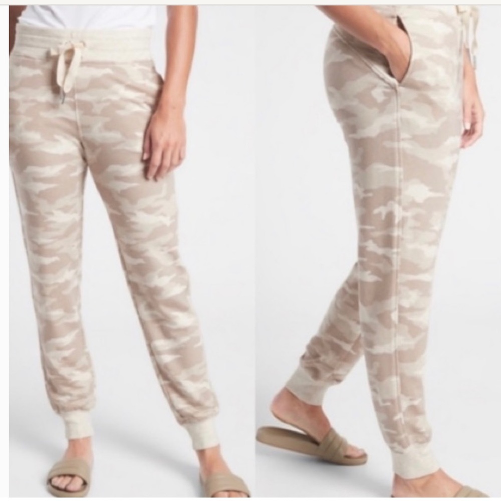 Petite Joggers